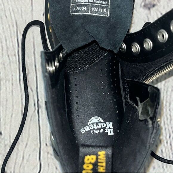 NWT Dr. Martens 1460 Pascal Hardware Studded Leather Boots - Picture 6 of 13